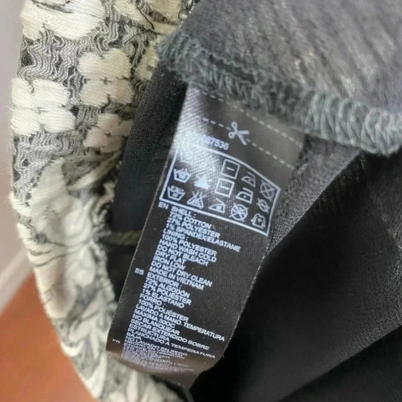 Forever 21 Butterfly Floral Skirt - Picture 7 of 7